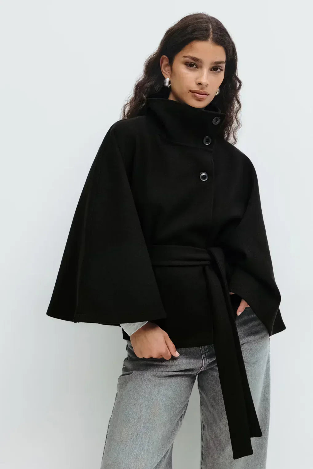 VESTE CAPE AVEC CEINTURE