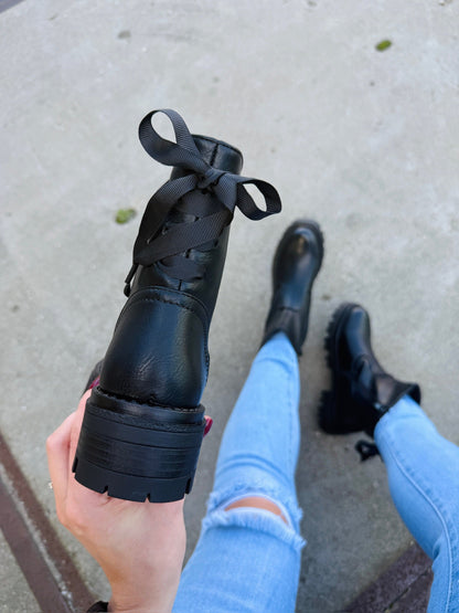 Bottines Noires à Nœud